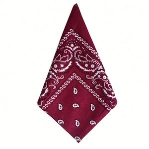 Bandanas personnalisées avec design imprimé sur mesure pour les mariages, les fêtes et les événements - Product Image 2