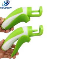Eco-vriendelijke, op maat gemaakte, handzame, creatieve, voedselveilige plastic kersenontpitter voor fruit & groentegereedschap