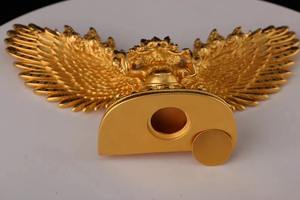 Décoration d'<span class=keywords><strong>oiseau</strong></span> Dapeng <span class=keywords><strong>Roc</strong></span> en or 24 carats de 12cm de haut avec traitement de mariage et de cadeau de 220g fabriqué par Golden Wing Bird - Product Image 4