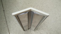 Protections d'angle rondes en PVC rigide pour cloisons sèches avec support en aluminium à l'intérieur