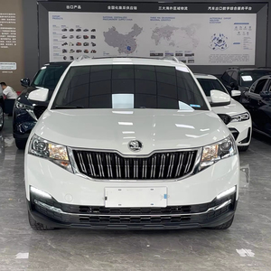 Skoda <span class=keywords><strong>Kamiq</strong></span> 2023 1.5L Automatica Guida a Sinistra Sedili in Pelle R17 Interni Scuri Telecamera Posteriore Auto Usata in Vendita - Product Image 1