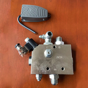 Produits les plus vendus : Diviseur de débit hydraulique compatible avec les pelles rétrocaveuses Case 3cx, 3dx, 4dx, 580 pour l'installation de marteaux brise-roche - Product Image 1