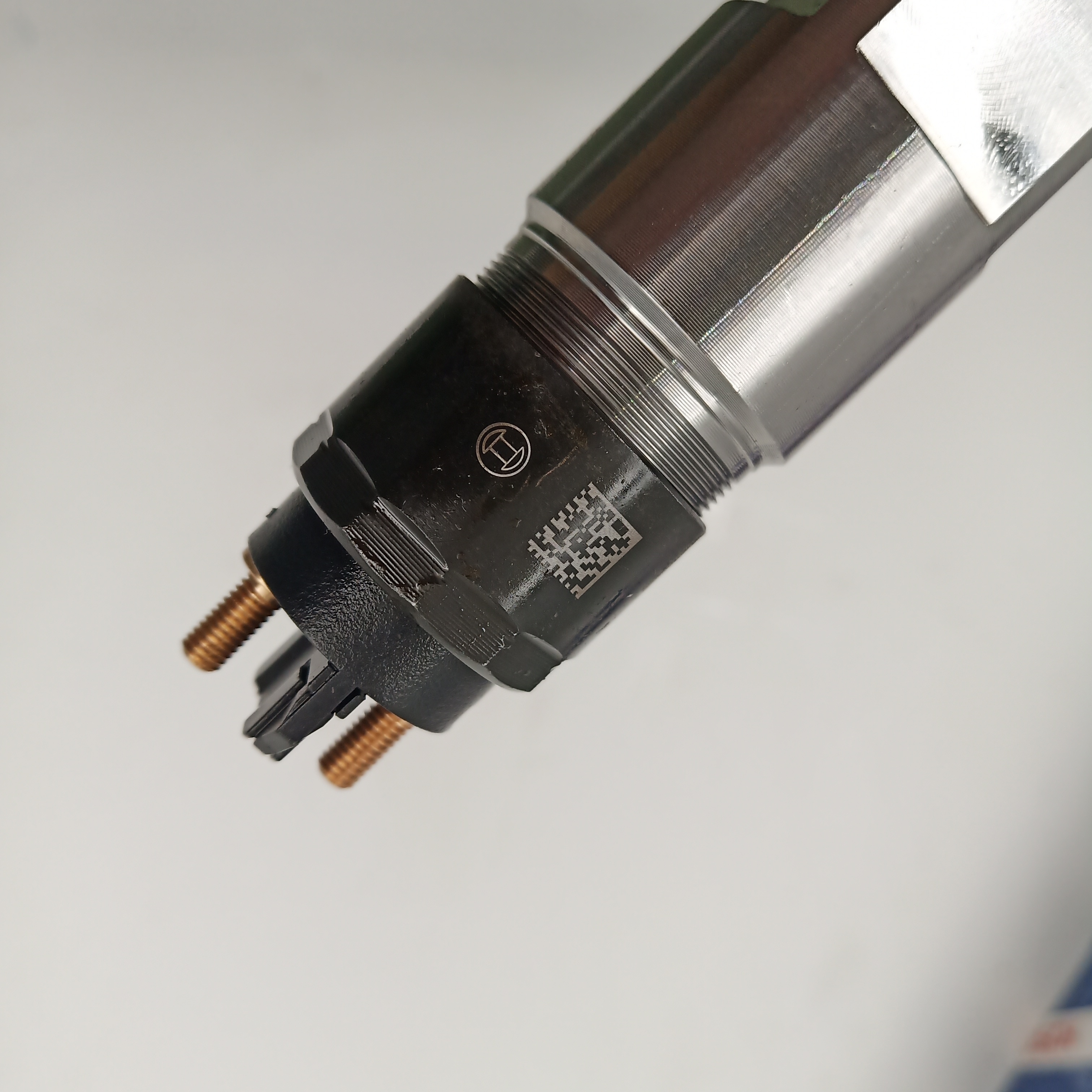 common rail injector 0445120196 injector for LIEBHERR R974B Excavator V8 engine injector nozzle 0445120196 10490018 10117168