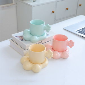 Tazza in ceramica moderna con piattino per caffè, Design per coppie, Design carino, microonde e lavabile in lavastoviglie, uso da ufficio - Product Image 4