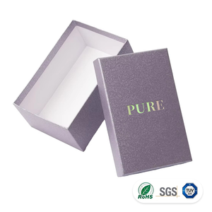 Caja de Regalo de Joyería de Papel Rígido Metálico Lavanda de Lujo Personalizable de Dos Piezas con Tapa Abatible y Logotipo Holográfico - Product Image 1