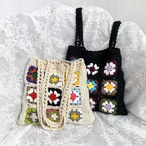 Produits les plus vendus 2024 Sacs à bandoulière pour femmes en tricot fait à la main Granny Square Crochet Bag - Product Image 3