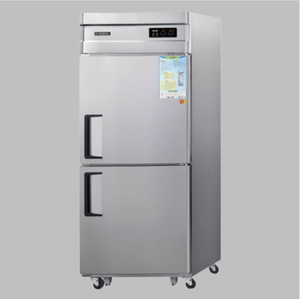 Réfrigérateur-congélateur à deux portes de 30 pieds cubes en acier inoxydable avec refroidissement par ventilateur, contrôle numérique de la température et porte à fermeture automatique pour restaurant - Product Image 1