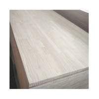 Tablero de pino de Chile Borde de pino radiata tablero pegado tablero de junta de dedo madera de caucho para la venta