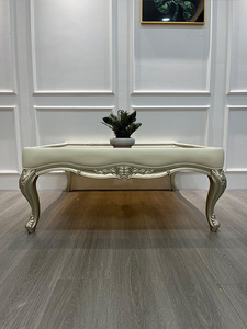 Table basse sculptée style palais américain lumière luxe bois massif salon néoclassique - Product Image 4