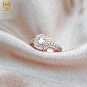 Bague de luxe pour femme, sertie de diamants, série Halo, diamant de laboratoire de haute qualité, couleur D, clarté VVS, or 18 carats, personnalisable pour les fêtes - Product Image 1