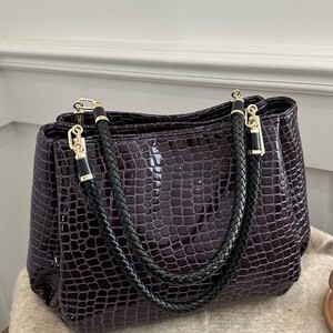 Sac à main pour femme classique noir à motif crocodile, grande taille, usage quotidien, style rétro tendance - Product Image 3