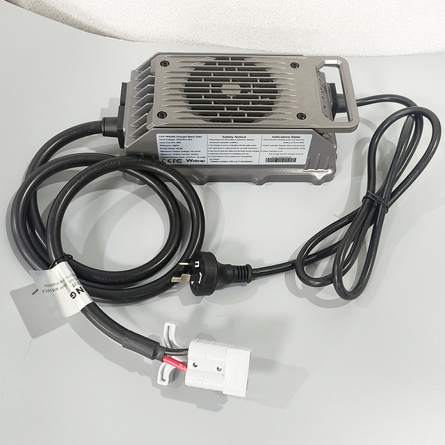 72v 18a on Board Charger 72v18a/15a/10c Waterproof LifePo4 Battery Charger for Electric Vehicles and BUS