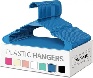 Hot Verkoop Groothandel Ruimtebesparend Duurzaam Zwart Hangers Standaard Kerf Plastic Hanger Voor Kleding Winkel