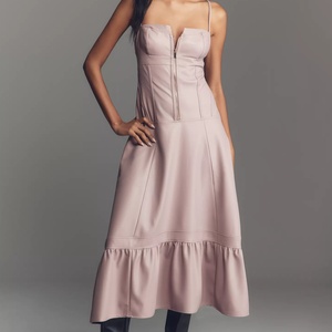 Elegante Vestido Midi Halter de Piel Sintética con Cintura Ajustada y Cierre Frontal Sólido - Servicio OEM - Product Image 1