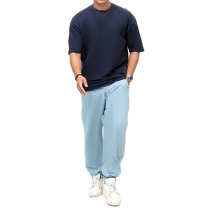 Jeans unisexe personnalisés à jambe large, coupe ample, denim délavé clair, style streetwear décontracté, vente en gros OEM ODM en vrac - Product Image 1