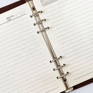 ของขวัญองค์กร New Ideas 2025 สมุดโน้ตแบบถอดได้ A5 พร้อมปากกา พิมพ์โลโก้ตามสั่ง กระติกน้ำสุญญากาศพิมพ์ลายสกรีนแบบพกพา พวงกุญแจ USB ของขวัญ - Product Image 5