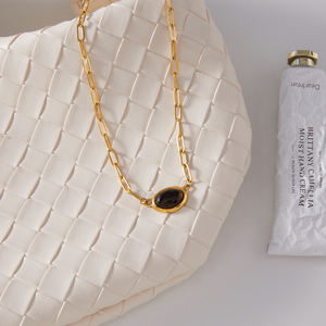 Collar J&D de Acero Inoxidable con Baño de Oro PVD de 18K, Collar Clásico Vintage con Cadena de Clip y Piedra de Ojo de Tigre - Product Image 5