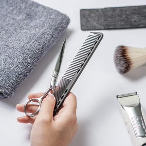 Lược cắt tóc bằng carbon đen, lược chịu nhiệt có răng mịn-14 lỗ để cắt và tạo kiểu tóc - Product Image 2