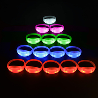 Pulsera de brillo LED activada por computadora con control remoto para Diwali Ramadan Graduación Día de San Valentín Pulseras múltiples