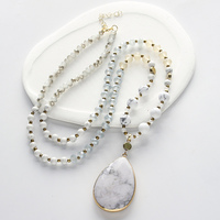 Collier Pendentif Goutte d'Eau Bohème Personnalisé Style Western Tendance avec Pierres Naturelles, Verre et Hématite Connectée