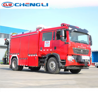 Camion de sauvetage incendie Sinotruk Howo 4x2 personnalisé, camion de sauvetage d'urgence robuste avec compartiments latéraux pour outils