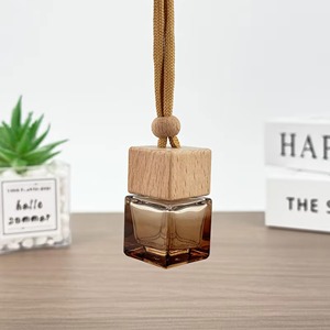8ml Custom Mini Empty Car Perfume <b>Diffuser</b> Pendant Aroma Therapie Amber Square Glass Hanging Car Perfume <b>Diffuser</b> <b>Bottle</b> - Product Image 3