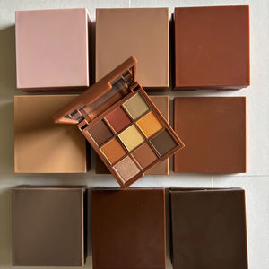 Vente en gros d'ombres <span class=keywords><strong>à</strong></span> <span class=keywords><strong>paupières</strong></span> vides personnalisées DIY 9 couleurs palette d'ombres <span class=keywords><strong>à</strong></span> <span class=keywords><strong>paupières</strong></span> carrées marque privée ombres <span class=keywords><strong>à</strong></span> <span class=keywords><strong>paupières</strong></span> avec miroir - Product Image 1