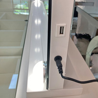 Meuble de chambre à coucher de luxe Miroir de coiffeuse en bois design transparent avec ampoules LED et tiroir de maquillage vanité