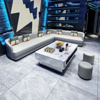 Canapés en bambou modernes en forme de L et en forme de U pour KTV et bars/clubs, personnalisables, ensemble de mobilier de bar de luxe léger avec panneaux, mobilier événementiel