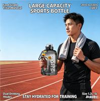 Bouteille d'eau de sport grande capacité 1,2L-5L en PC Tritan de qualité alimentaire, gourde de gym anti-fuite avec paille et poignée pour l'entraînement d'athlétisme
