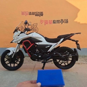 Motocicletas Honda CB190r <span class=keywords><strong>Hornet</strong></span> Deportivas en Nueva Condición, Eficientes en Combustible, Duraderas y con Comodidad Ergonómica, Motos a Gasolina - Product Image 2