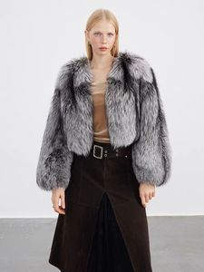 2025 giacca <span class=keywords><strong>corta</strong></span> da ragazza con <span class=keywords><strong>pelliccia</strong></span> di volpe naturale personalizzata da donna in vera <span class=keywords><strong>pelliccia</strong></span> di volpe - Product Image 2