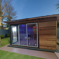 Sauna extérieur traditionnel sur mesure avec chaise longue intégrée, cabine de sauna en bois massif pour villa et jardin, avec zones humides et sèches