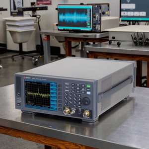 Analizador Completo Keysight N9324C de 2 GHz, Rango de Frecuencia de 1 GHz, 500 MHz, 200 MHz, 100 MHz - Product Image 2