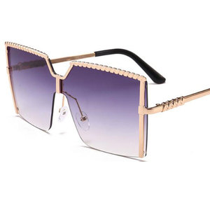 Dames Vintage Surdimensionné Lunettes De <span class=keywords><strong>Soleil</strong></span> De Luxe Marque Gothique Nuances Demi-Cadre Designer Grand <span class=keywords><strong>Soleil</strong></span> - Product Image 1