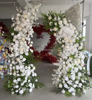 Nouvelle conception d'arche de mariage de luxe en fer et soie, en forme de corne, pour la décoration de scène de fête de mariage