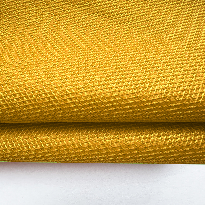 Tissu de doublure en maille tricotée dorée