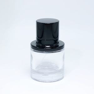 Vente en gros de flacons de parfum ronds en verre transparent 50ml 100ml, flacon de parfum de luxe avec bouchon magnétique 5.0 (4 Re - Product Image 5