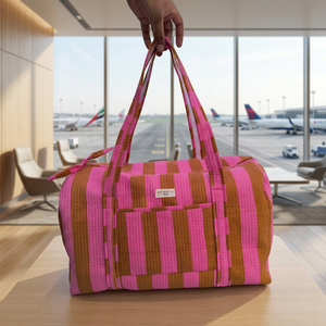 Bolsa de Lona Acolchada Boho de Algodón Ecológico de Lujo Premium, Ligera, con Cierre de Cremallera, Estampado a Mano con Rayas, Estilo Indio - Product Image 1
