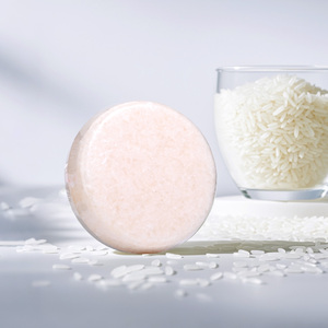 Barre de shampoing au riz personnalisée Bâton de shampoing <span class=keywords><strong>solide</strong></span> hydratant Adoucissant les cheveux et contrôle de l'huile rafraîchissante Savon à l'eau de riz naturel - Product Image 4