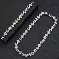Ensemble de bijoux Hip Hop Happy Smiley Face plaqué or et argent, chaîne cubaine brillante entièrement sertie de diamants, collier et bracelet Smiley Face 12 mm