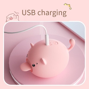 ของเล่นทางเพศสำหรับผู้ใหญ่รูปหมูน่ารักสำหรับผู้หญิง กระตุ้นด้วยลูกบอลสอดใส่ ลิ้นเลีย ปรับความถี่ได้ กันน้ำ IPX7 ชาร์จผ่าน USB - Product Image 4