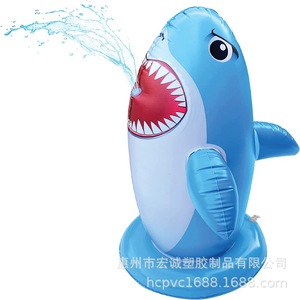 Tiburón inflable de 45 cm con rociador de agua, juguete de PVC para jardín y exteriores para niños. - Product Image 5