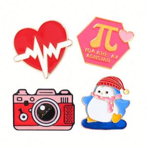 En gros, badges et épingles de revers en métal personnalisés, émail souple et émail dur, motifs chat, éléphant, amour, dessin animé, finition or rose - Product Image 5