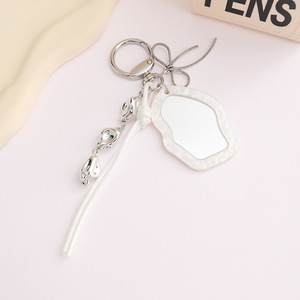En gros, Porte-clés miroir de maquillage portable pour <span class=keywords><strong>femme</strong></span>, Charm mignon pour sac, Pendentif pour sac à dos - Product Image 2
