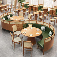 Ensemble de chaises de table à manger moderne et de style vintage pour café, restaurant, café ou hôtel Meubles de cabine en bois