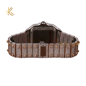 Reloj de diamantes Moissanite con estilo inspirado en el diseñador hecho a mano para ocasiones especiales fiestas y moda de lujo con declaración - Product Image 3