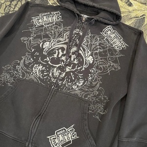 Sudadera con Capucha y Cremallera Negra Personalizada con Gráfico de Calavera, Estilo Urbano, Moda Urbana para Hombre - Product Image 2