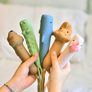 Nuevo USB recargable al aire libre <span class=keywords><strong>Camping</strong></span> niños portátil Mini antorcha luz Animal silicona linterna <span class=keywords><strong>mejor</strong></span> regalo para niños - Product Image 2