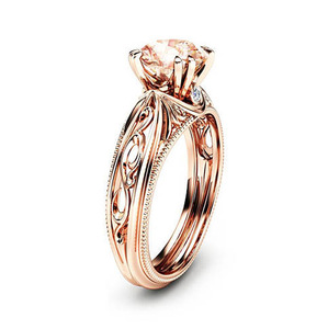 Anello in Cristallo Traforato Tono Rosa per Donne, Stile Principessa, Elegante Accessorio Moda Quotidiano - Product Image 1